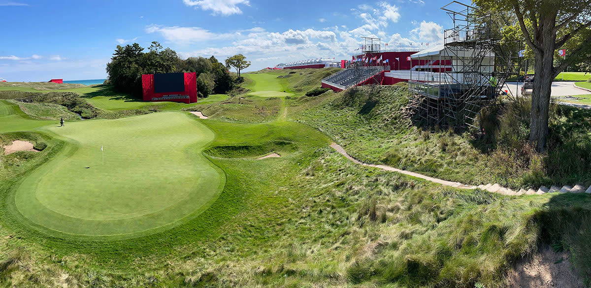 The 18th green at Whistling Straits.