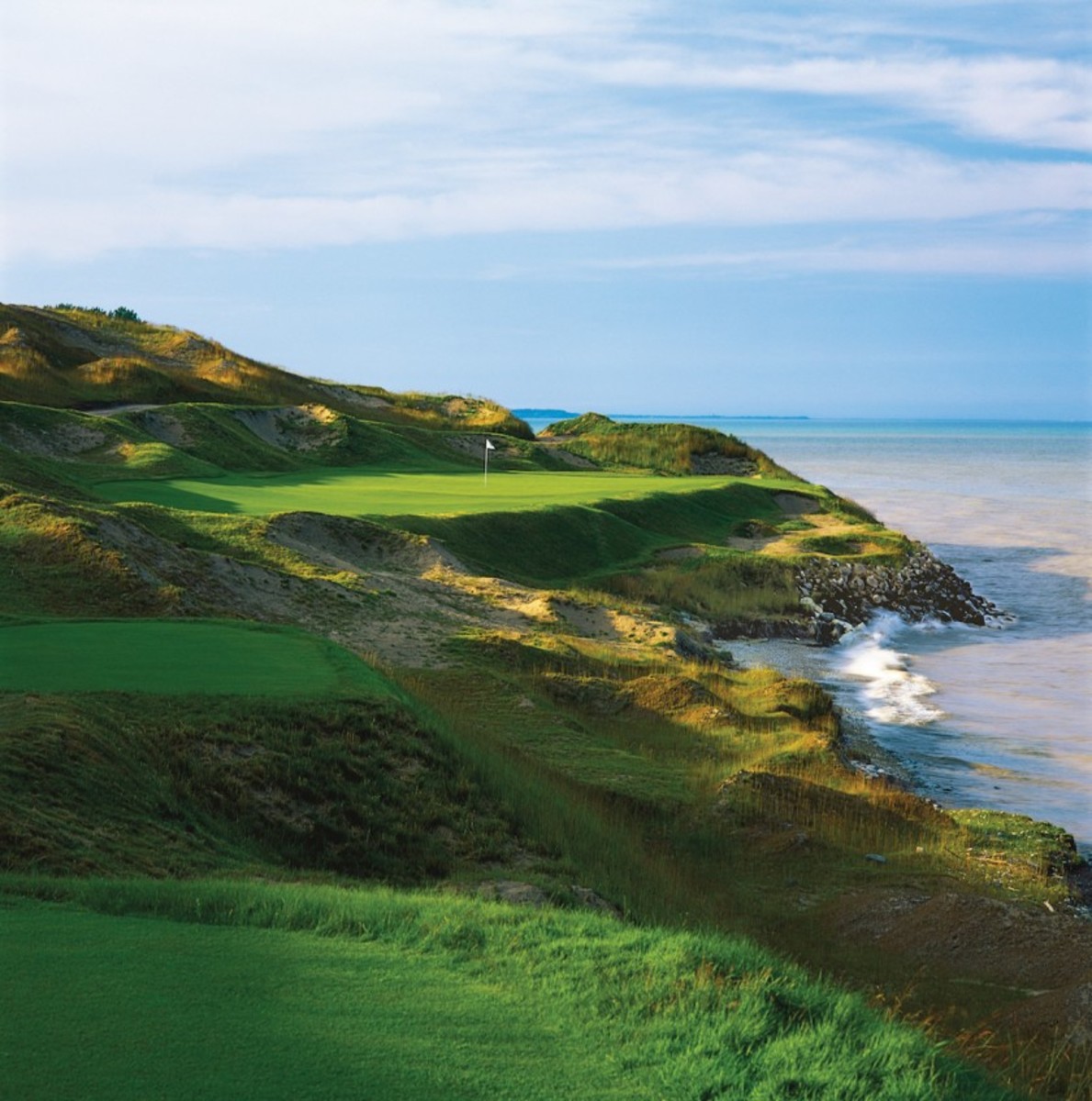 The Straits' par-3 seventh hole, which sits hard against Lake Michigan, leaves little room for error to either the left or right.