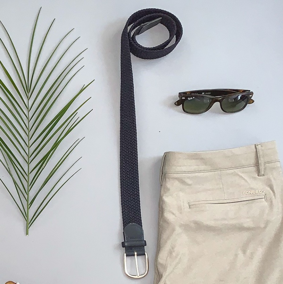 Bonobos Clubhouse Stretch Belt in navy.