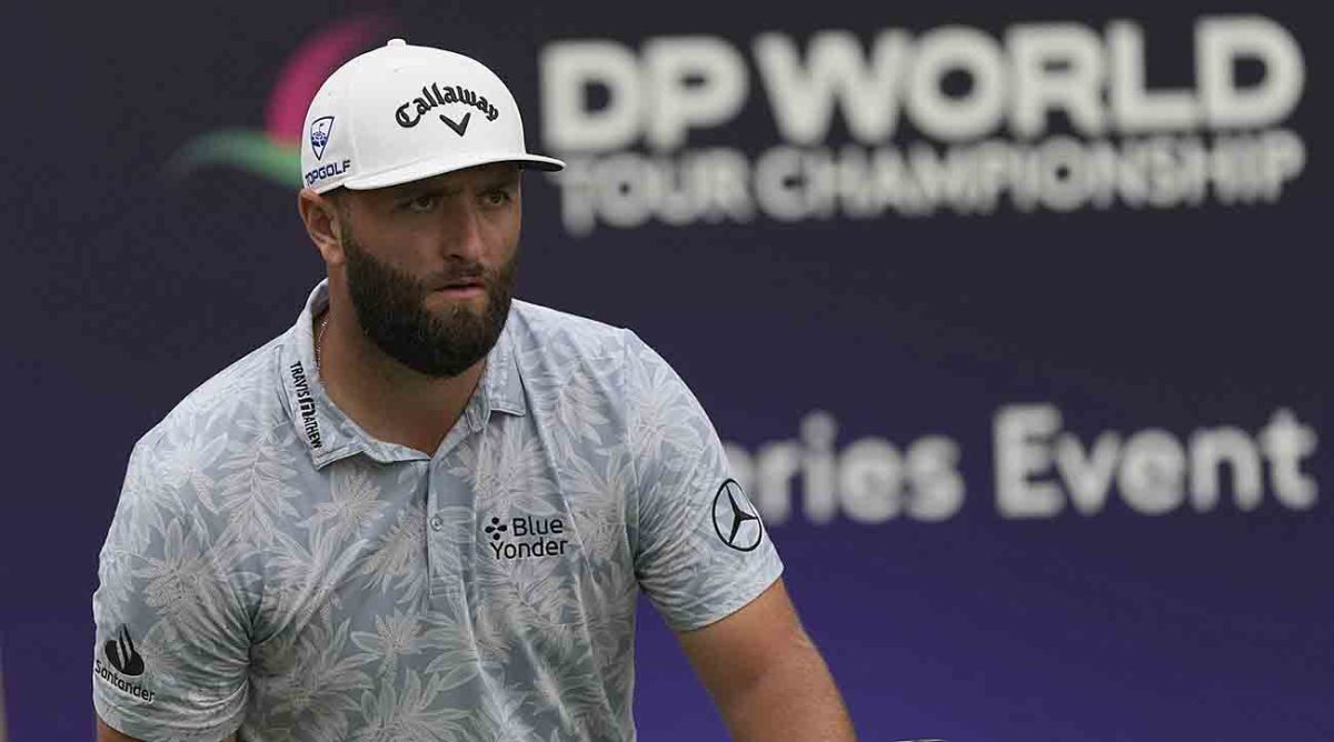 Jon Rahm follows his ball during the 2023 DP World Tour Championship in Dubai, United Arab Emirates.