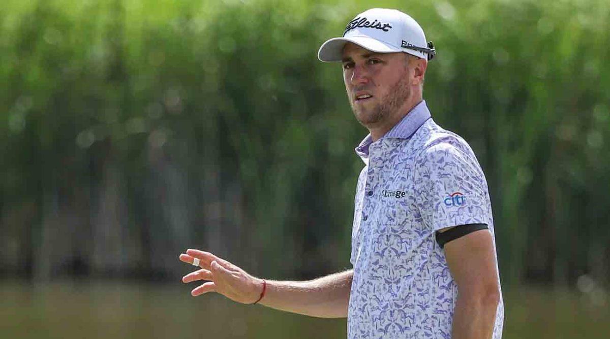 Justin Thomas celebrates his birdie on the 9th hole during the first round of the 2023 3M Open.
