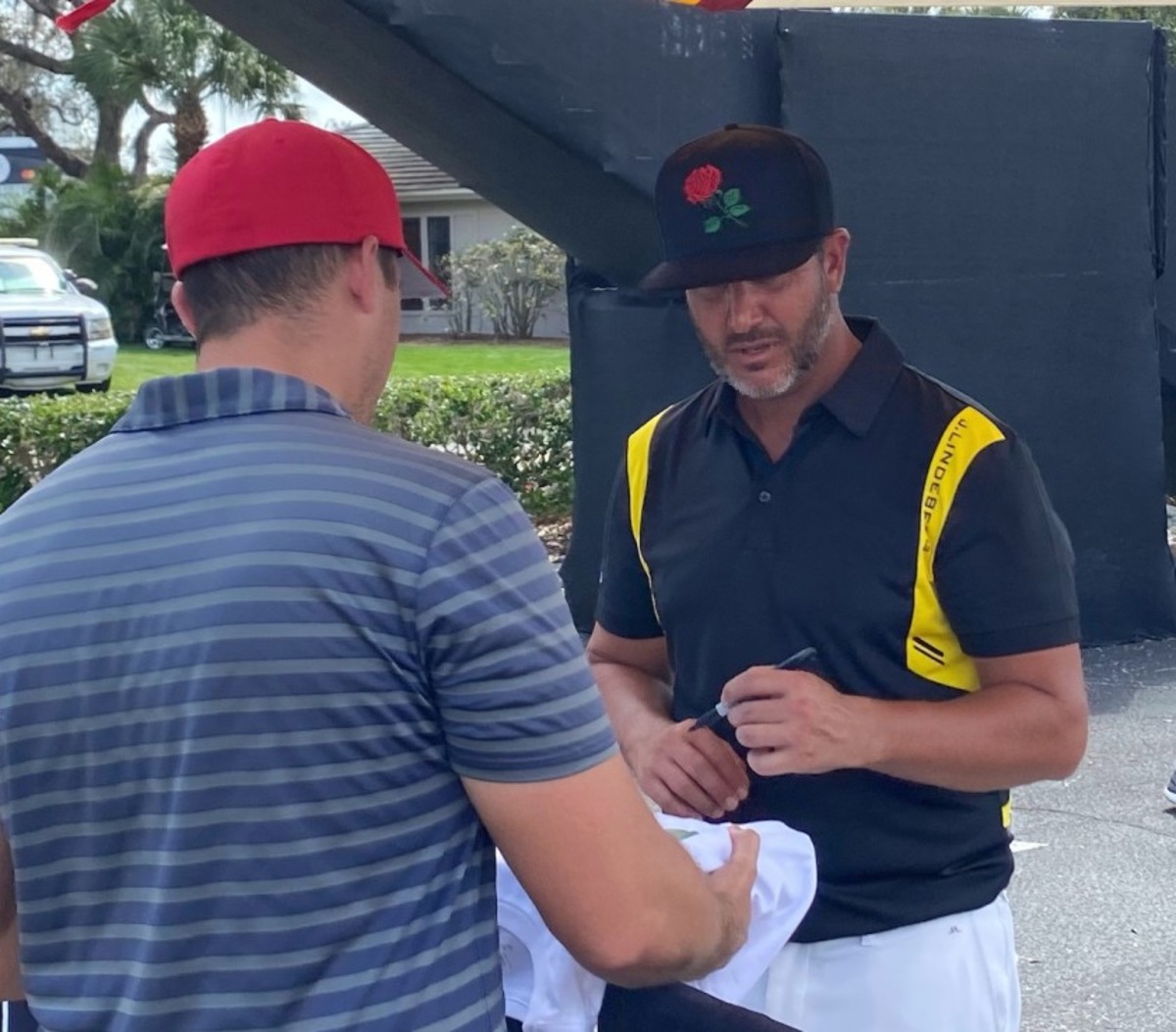 Scott Piercy sports a new cap for the Arnold Palmer Invitational on Thursday after Titleist dropped him because of a social-media post that was regarded as homophobic. 
