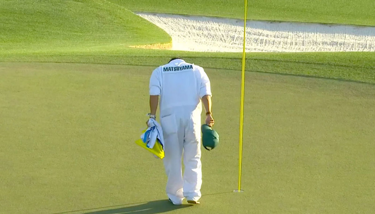 Shota Hayafuji bows at Augusta National.
