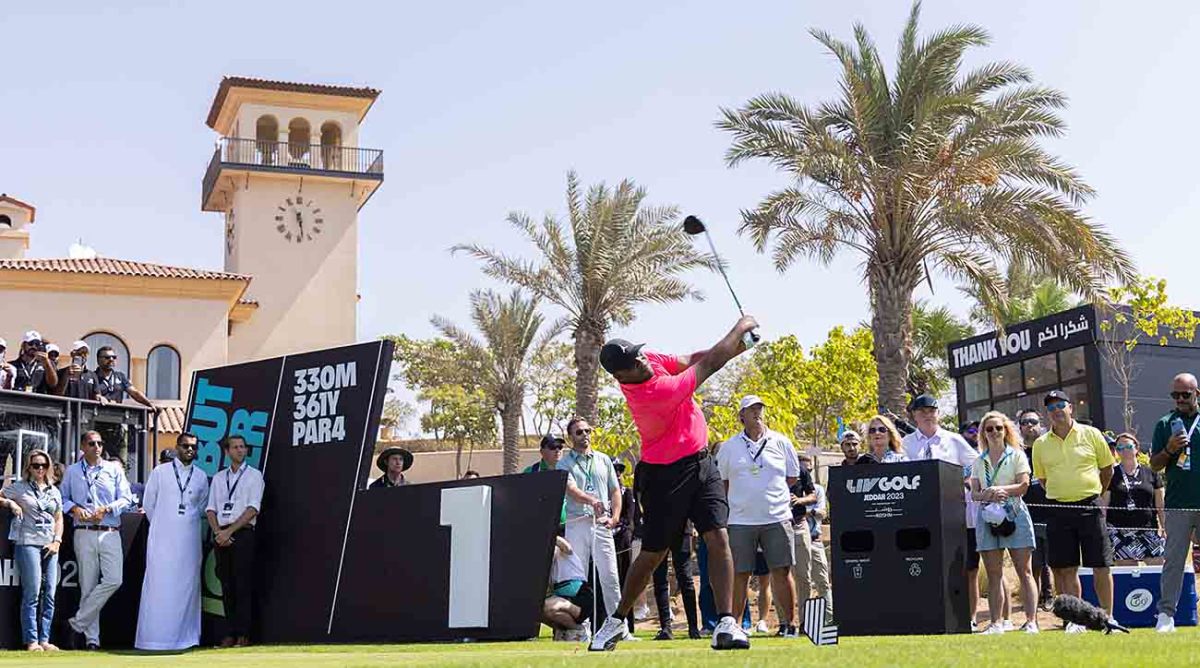 Harold Varner III of RangeGoats GC hits his shot from the first tee during the final round of LIV Golf Jeddah at the Royal Greens Golf & Country Club on Sunday, October 15, 2023 in King Abdullah Economic City, Saudi Arabia.