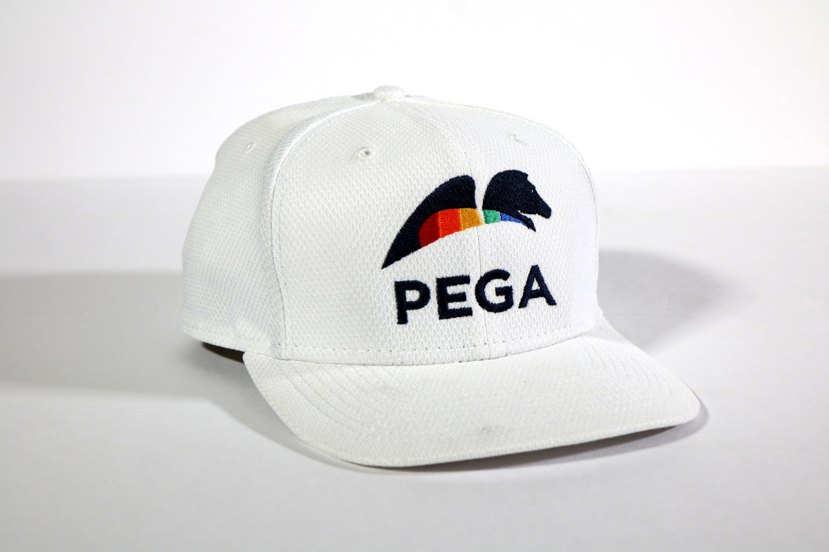 A hat in "Pride" style worn by LPGA professional Mel Reid.