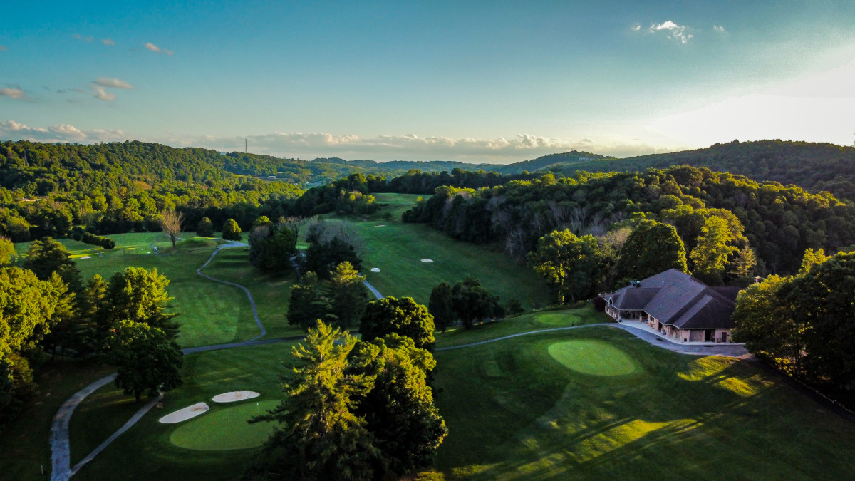 Holston Hills Golf Course is located in Marion, Va., which has a population of about 6,000.  
