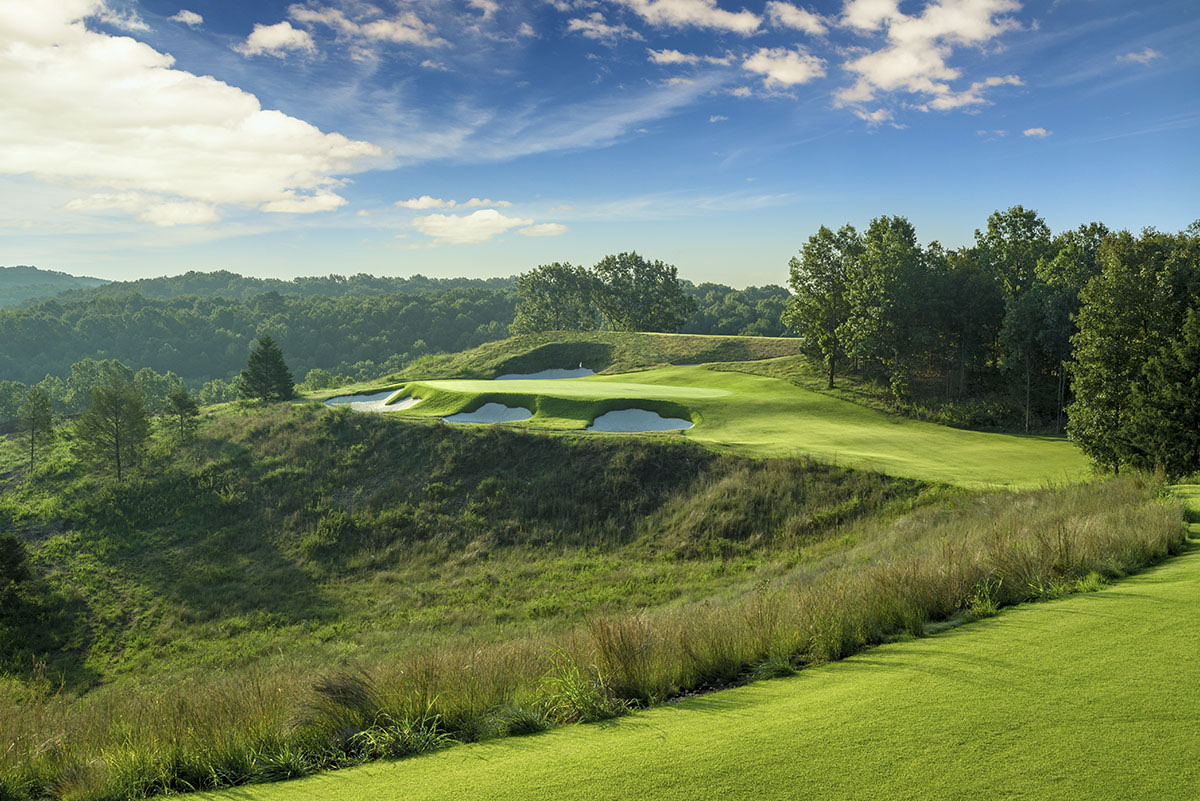 While Ozarks National opened in 2019, the course designed by Bill Coore and Ben Crenshaw has a Golden Age of course architecture feel to its layout.