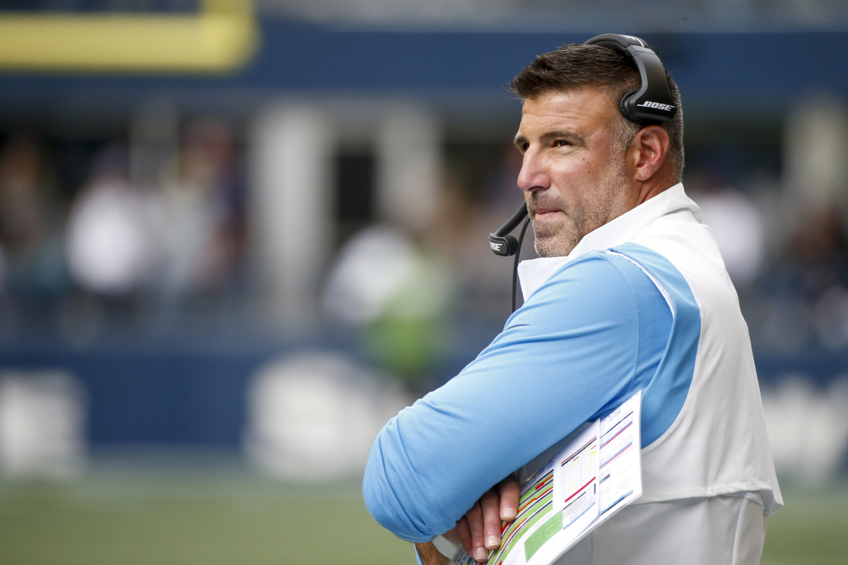 Tennessee Titans head coach Mike Vrabel stands on the sideline during the second quarter against the Seattle Seahawks at Lumen Field.