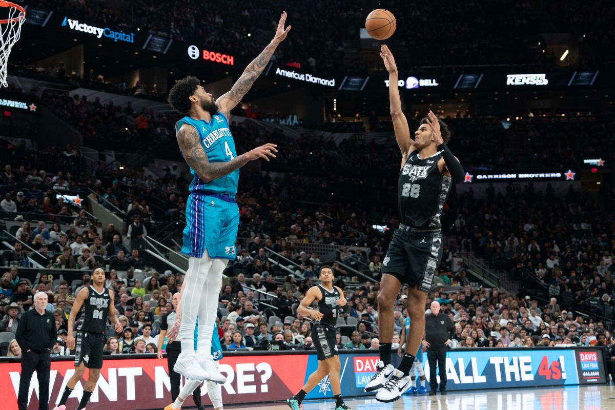 Spread & Over/Under Predictions for vs. Spurs Sports Illustrated Charlotte