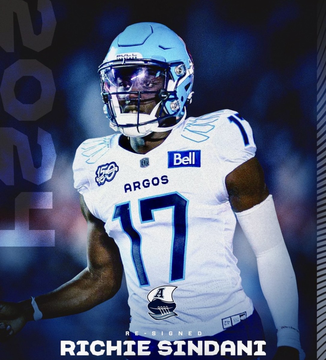 Wide receiver Richie Sindani is re-signing with the Toronto Argonauts after joining the team late last season.