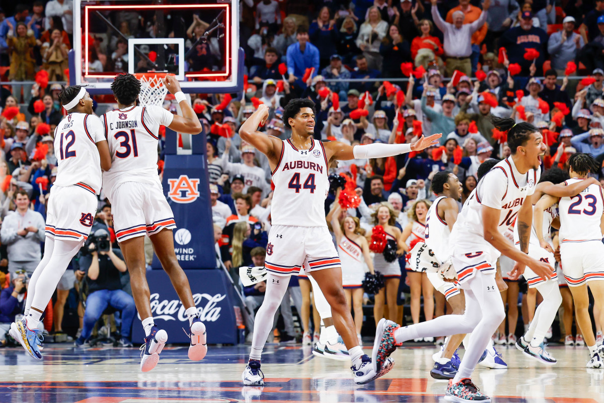 Dylan Cardwell and the Auburn Tigers celebrate