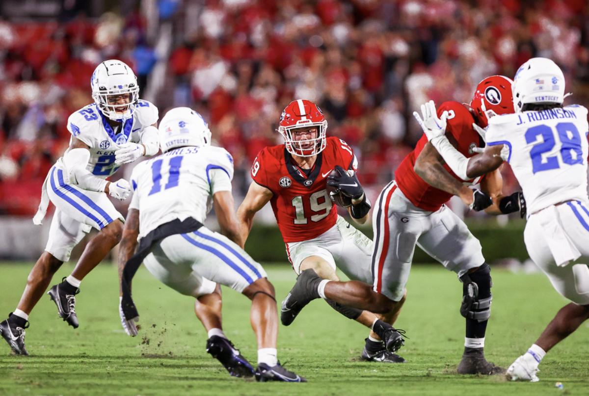 Georgia tight end Brock Bowers during Georgia’s game against Kentucky on Dooley Field at Sanford Stadium in Athens, Ga., on Saturday, Oct. 7, 2023. (Tony Walsh/UGAAA)