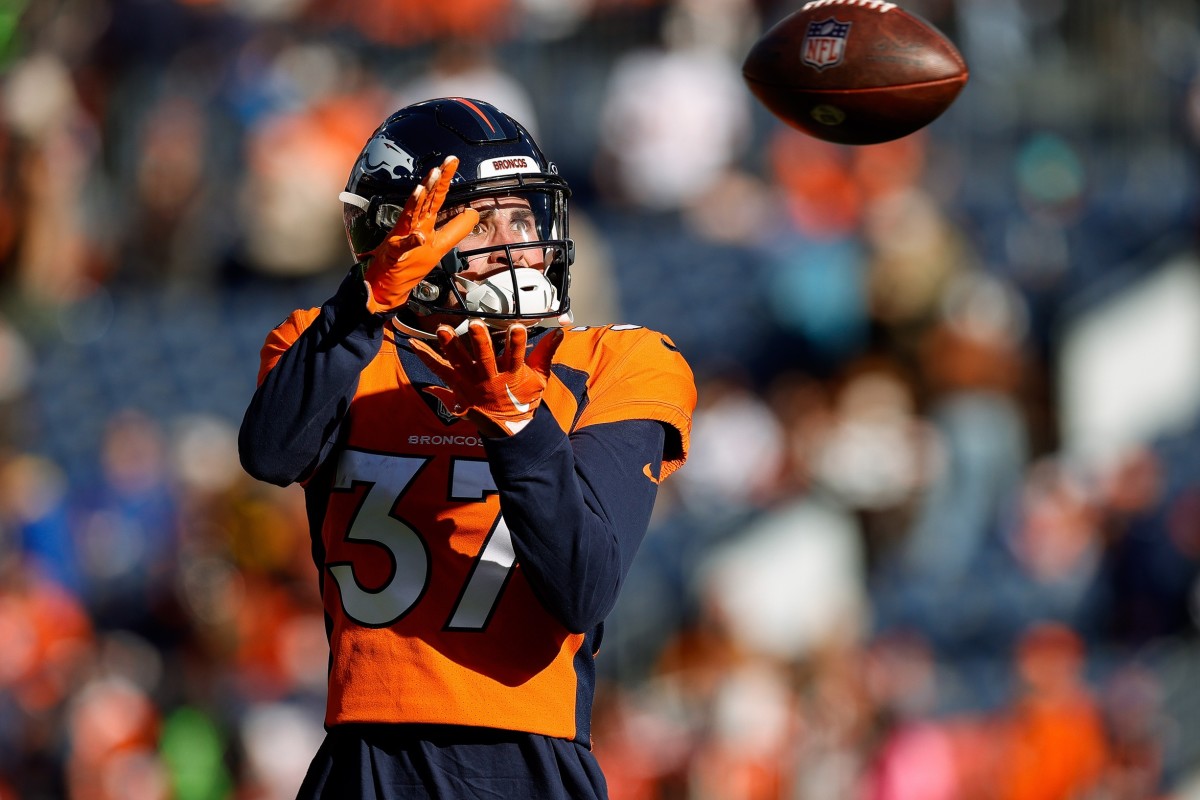 Denver Broncos cornerback Riley Moss (37) before the game against the Cleveland Browns at Empower Field at Mile High.
