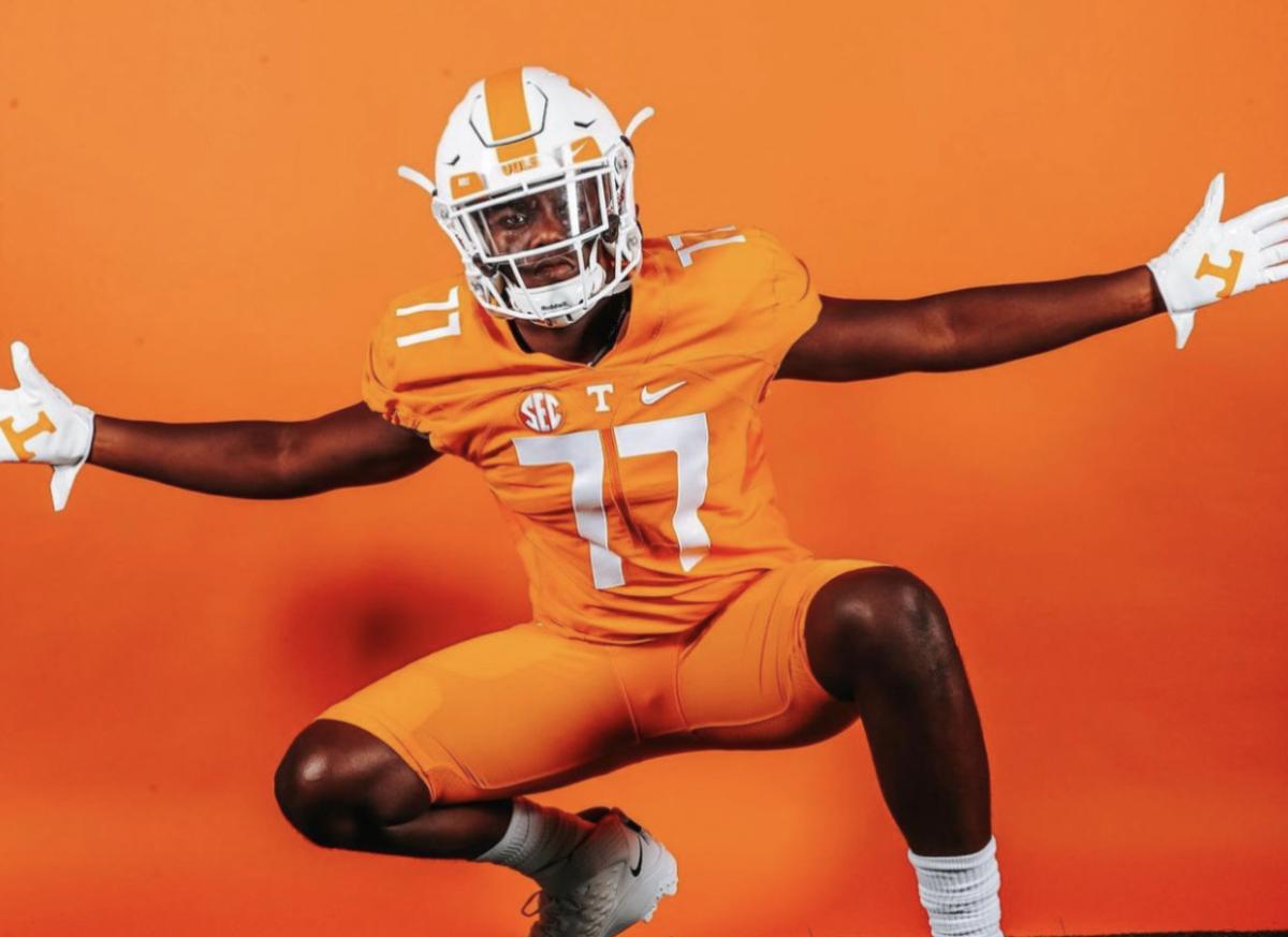 2025 5-star OT David Sanders Jr. during an unofficial visit to Tennessee. (Photo courtesy of David Sanders Jr.)
