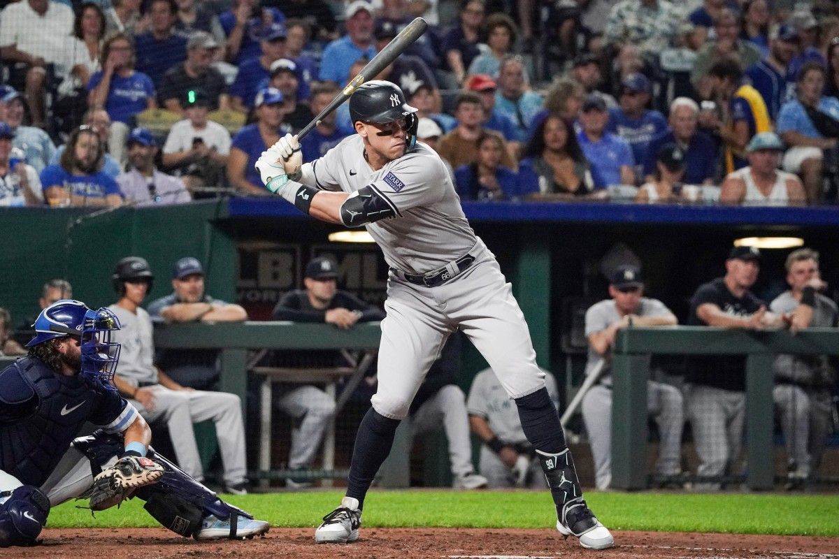 new-york-yankees-set-to-make-subtle-change-to-uniforms-in-2024