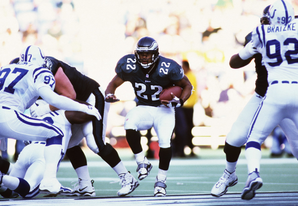 Nov 21, 1999; Philadelphia, PA, USA; FILE PHOTO; Philadelphia Eagles running back Duce Staley (22) carries the ball against the Indianapolis Colts at Veterans Stadium. Mandatory Credit: Lou Capozzola-USA TODAY NETWORK  