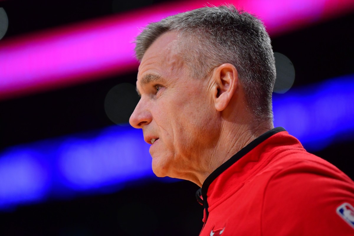 Chicago Bulls head coach Billy Donovan watches game action against the Los Angeles Lakers during the first half at Crypto.com Arena.