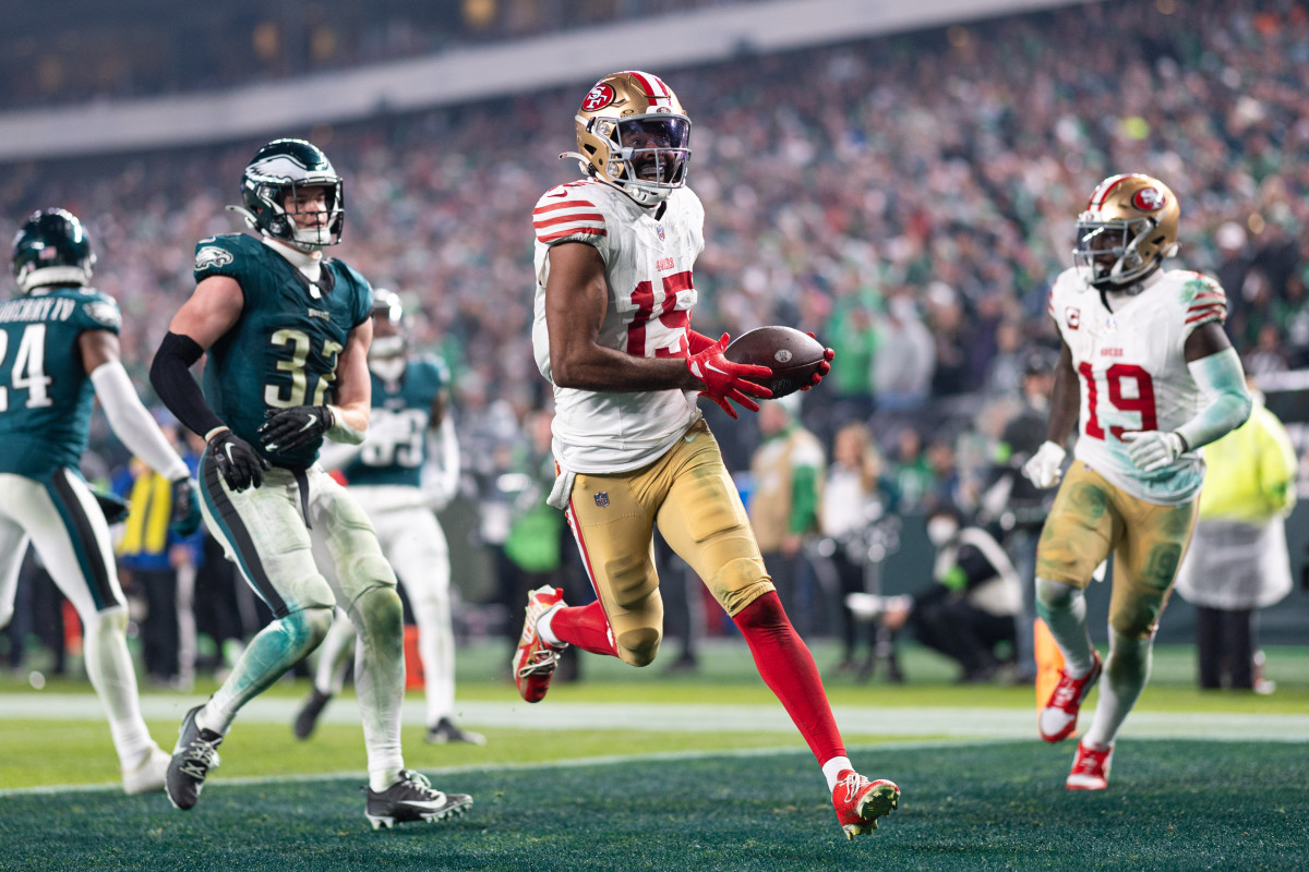 San Francisco 49ers WR Jauan Jennings scoring a touchdown against the Philadelphia Eagles. (Photo by Bill Streicher of USA Today Sports)
