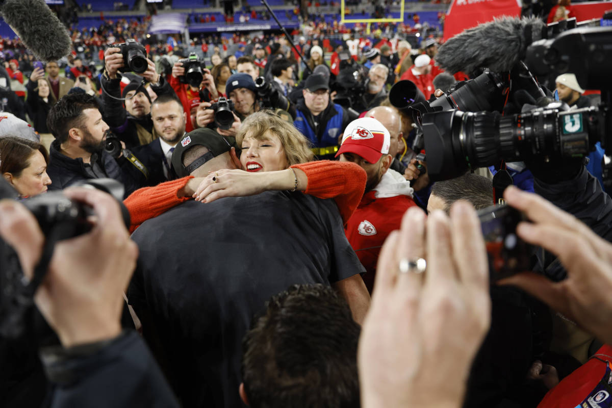 Taylor Swift y Travis Kelce sellan el pase de los Chiefs al Super Bowl