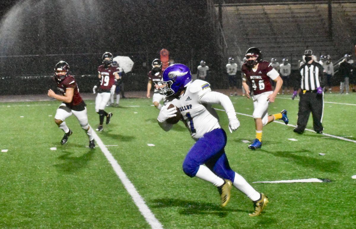 Photos Puyallup thrashes Bethel 4618 in longawaited Washington high