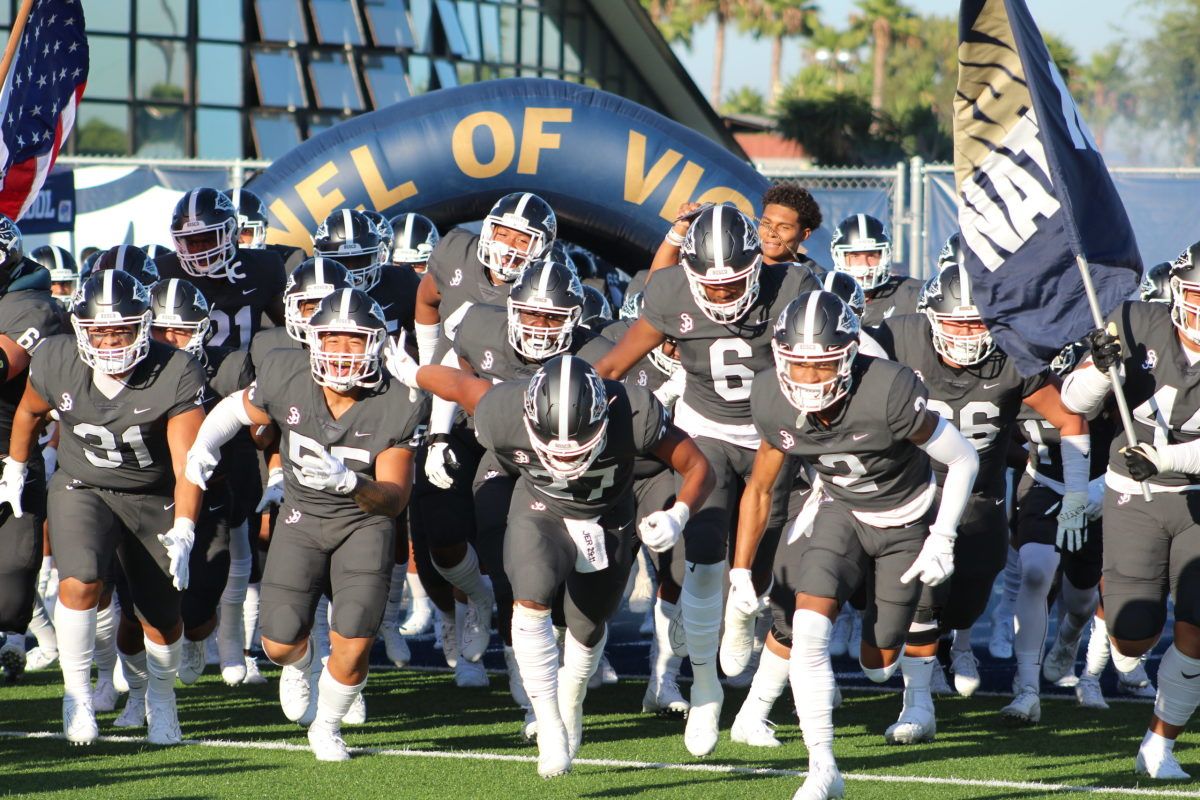 Previewing the Top 50 high school football teams in California: No. 1