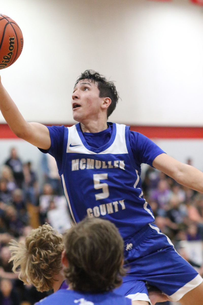Troy Allen leads McMullen County over Chireno in Texas 1A boys