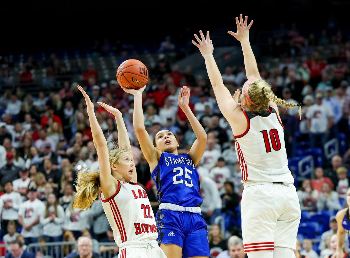 Photos Gruver caps undefeated season with victory over Stamford in