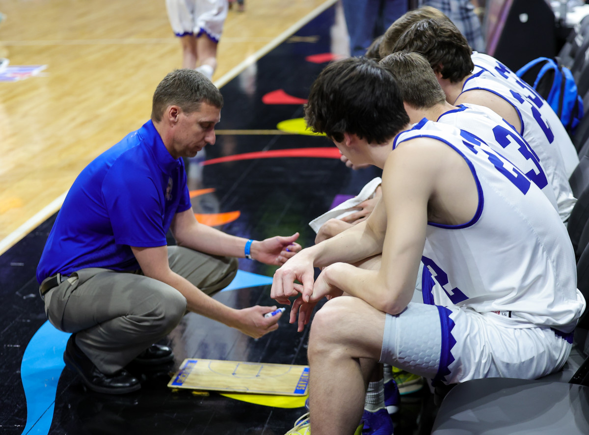 Photos, video LaMarcus Penigar drops 41 to lead Clarendon over Lipan
