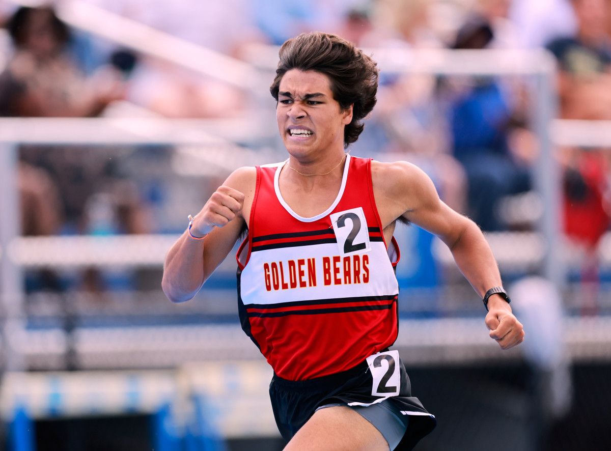 Dwight Phillips upsets Chris Nelson in the 100 meters high
