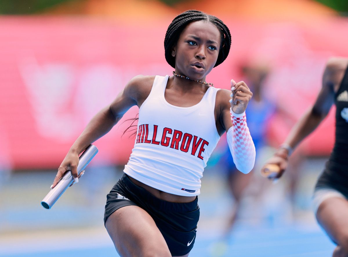 Dwight Phillips upsets Chris Nelson in the 100 meters high