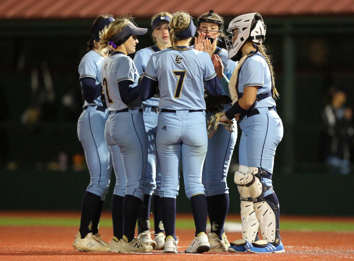 Lake Creek extends longest high school softball win streak in Texas ...