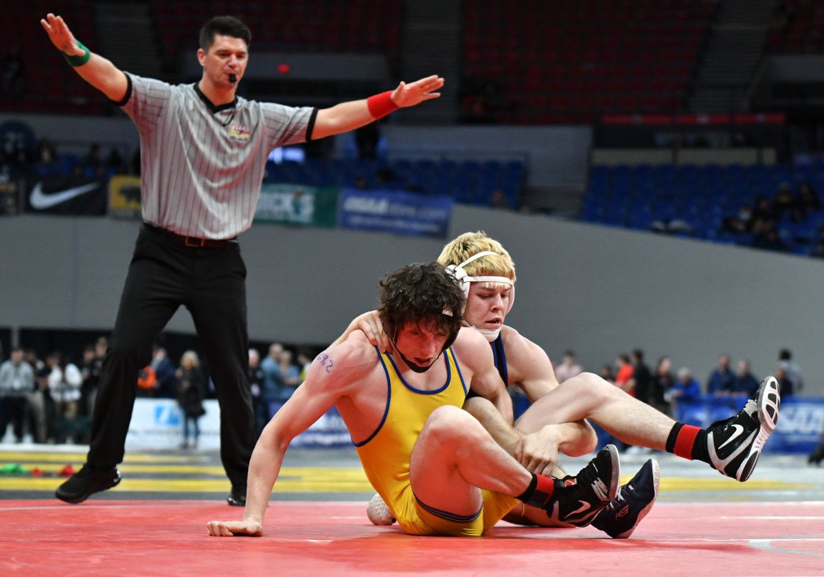 Oregon high school wrestling state tournament Live updates, Day 2 (2