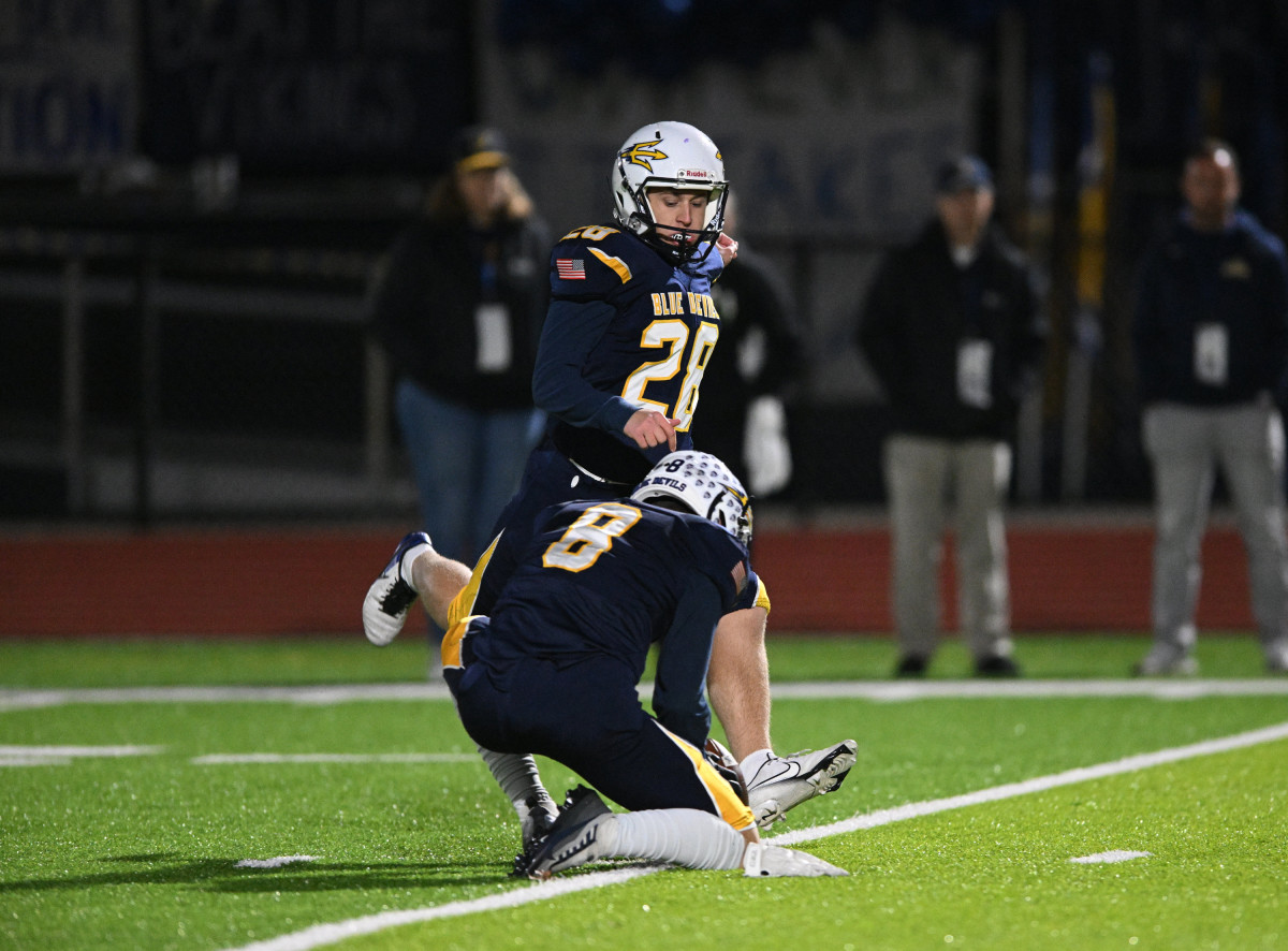 Tallmadge scores final 14 points to defeat Villa AngelaSt. Joseph 217 in playoff opener