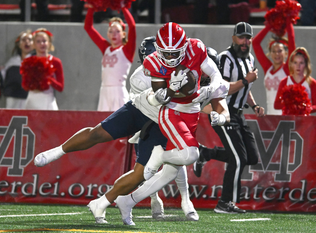 Look Mater Dei routs Sierra Canyon to advance to Southern Section D1