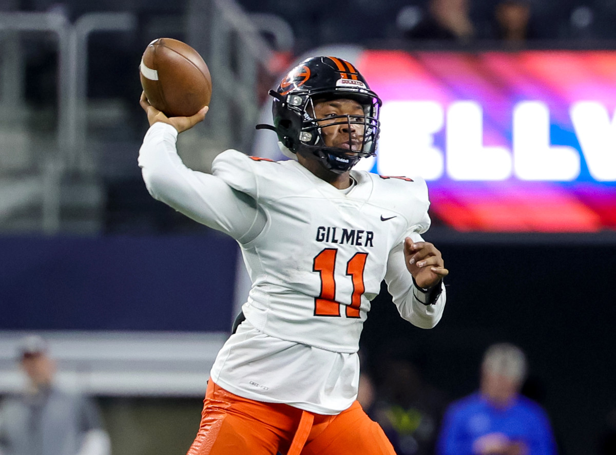 Look Gilmer defeats Bellville to claim Texas 4A Division 2 state
